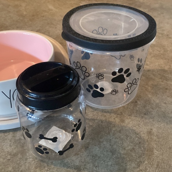 Lot of doggie items - Picture 2 of 4